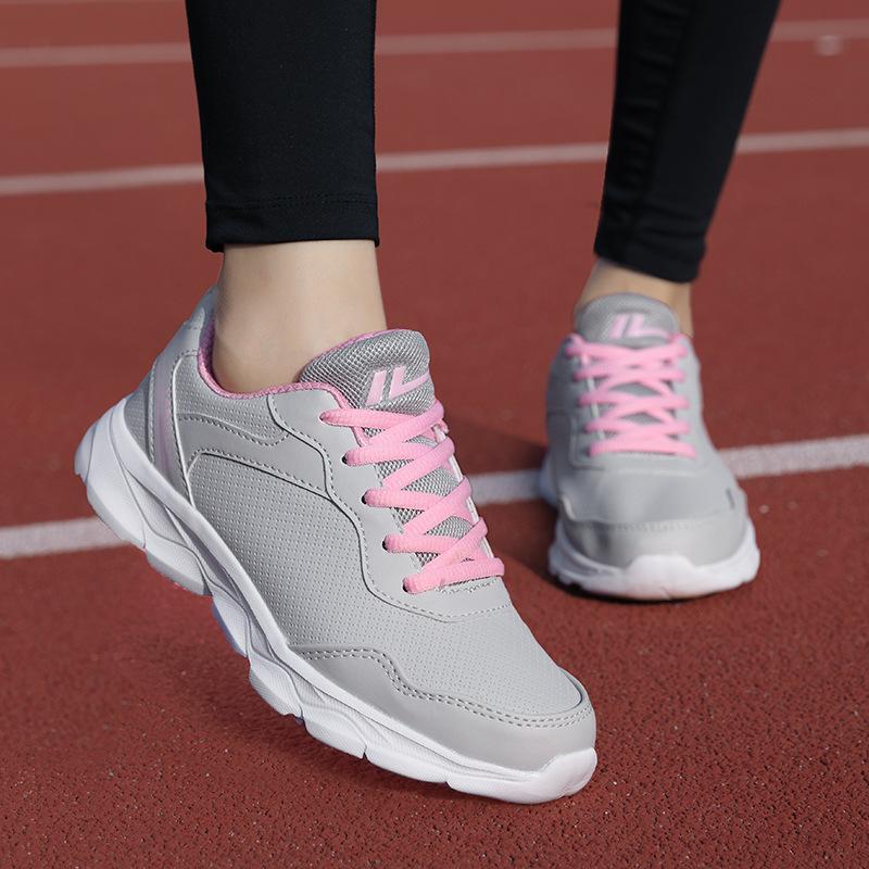 Spring and Autumn New Black Leather Waterproof Round Head Sports Shoes, Lightweight Soft-soled Flat-heeled Casual Shoes, Non-slip Single Shoes