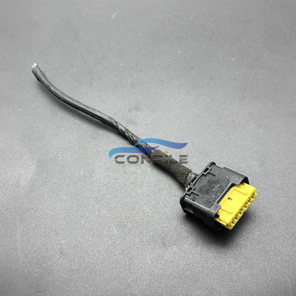 For Nissan Sunny March Qashqai Murano Teana Tiida Sylphy Livina Bluebird KIcks Cima x-tail taillight plug cable