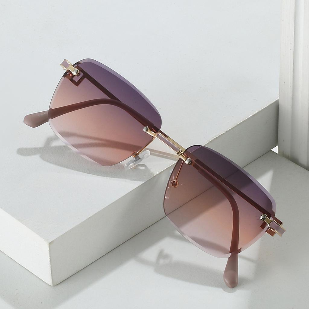 New Fashionable Metal Square Small Frame Personality Trend Catwalk High-end Women's Sunglasses UV400 Sunglasses 3876