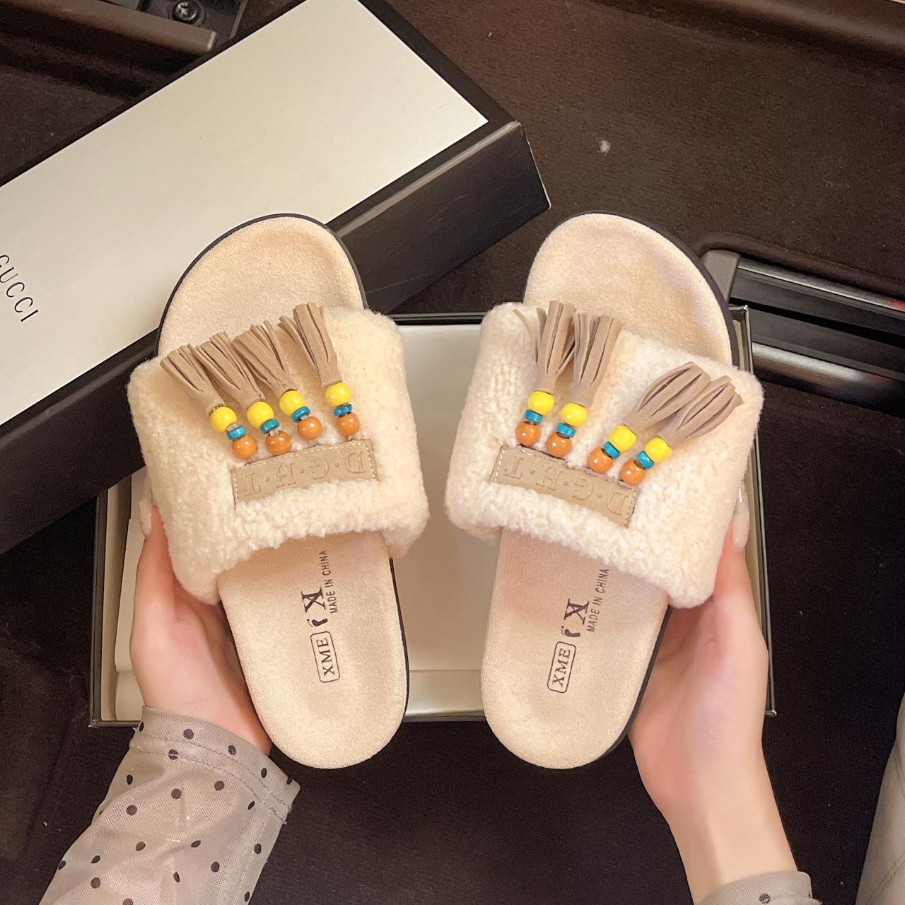 

Internet celebrity retro fringed fluffy slippers women s 2025 autumn new wear versatile casual soft bottom lazy one-word drag 35 белый