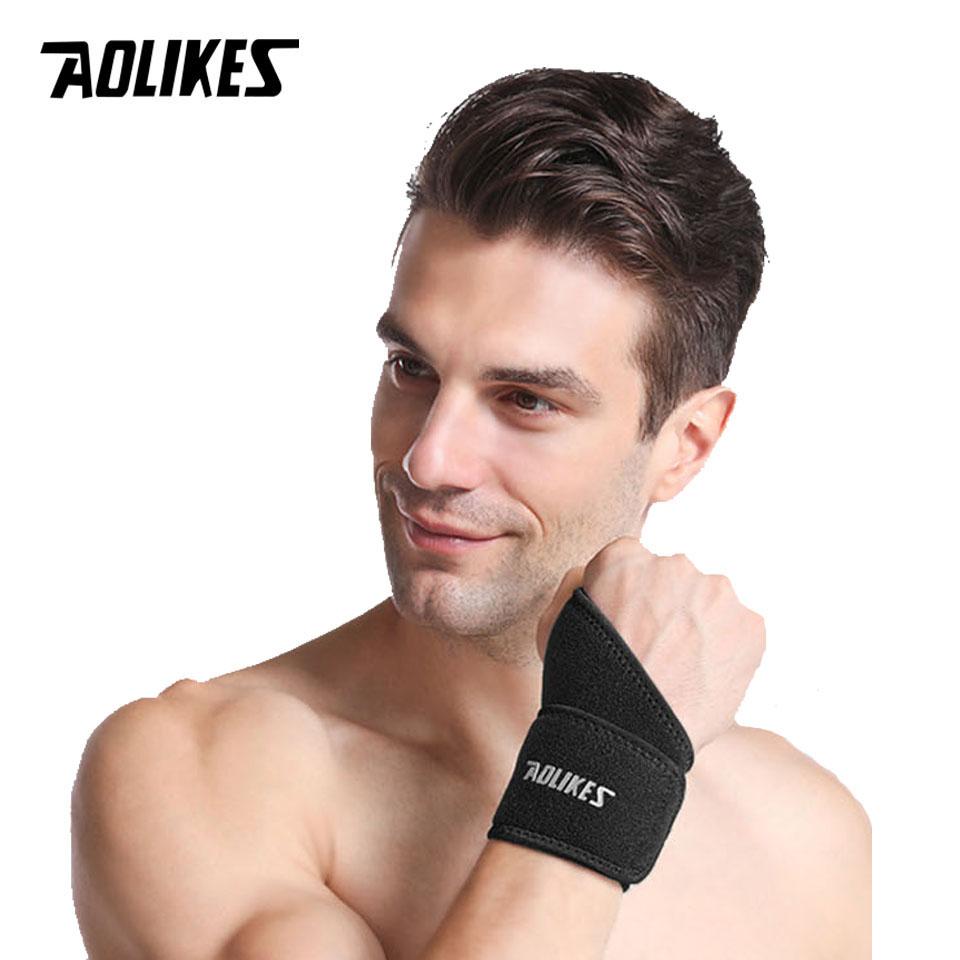 Aolikes 1Pcs Wrist Brace For Relieve Wrist Pain From Carpal Tunnel,Adjustable Wrist Wraps Wrist Support For Weightlifting,Tennis