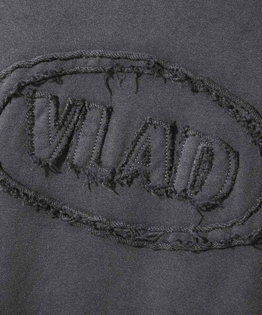 Vlad Cutoff Applique Hoodie_Charcoal