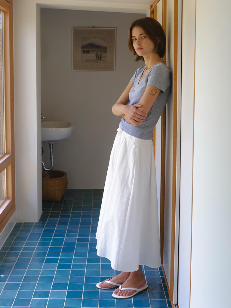 Liel Via Flare Skirt (White)