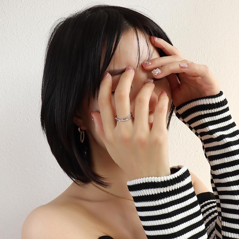 

Минималистичное кольцо X с паве из бриллиантов со смещением, титановая сталь с отделкой из 18-каратного золота, элегантный дизайн, не тускнеющий, для женщин. Size 6