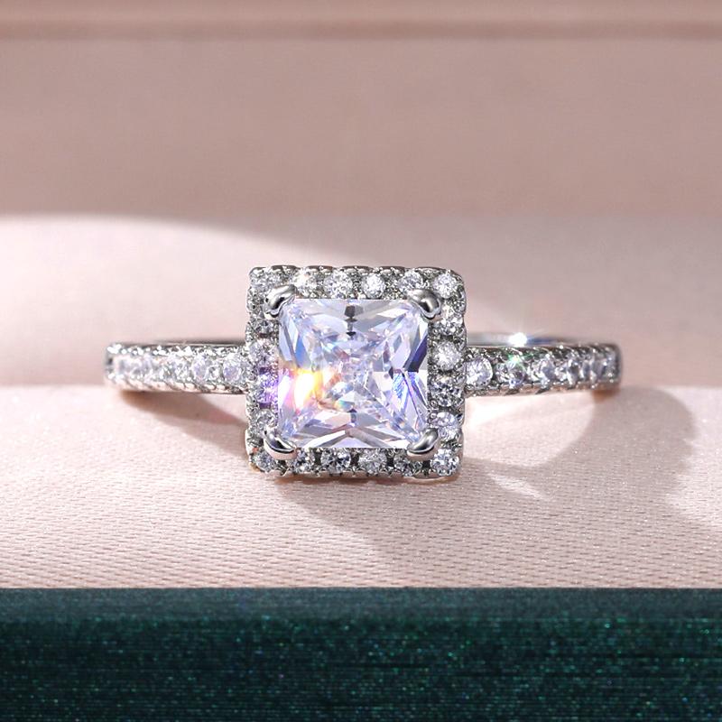 New Perfect Princess Cut Cubic Zirconia Women Engagement Wedding Rings Fashion Contracted Style High Quality