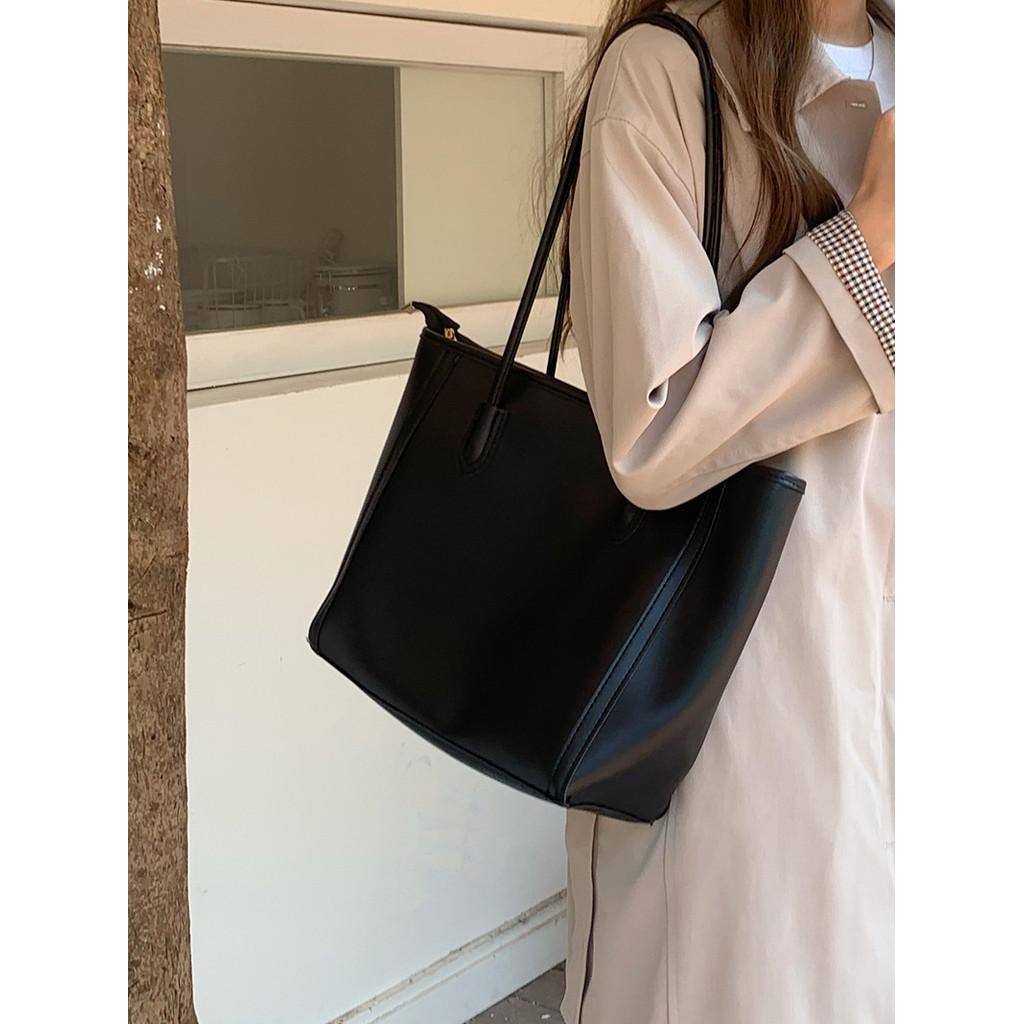 IELGY Ladies Tote Bag - Retro Design, Large Capacity, Versatile Commuter Bag