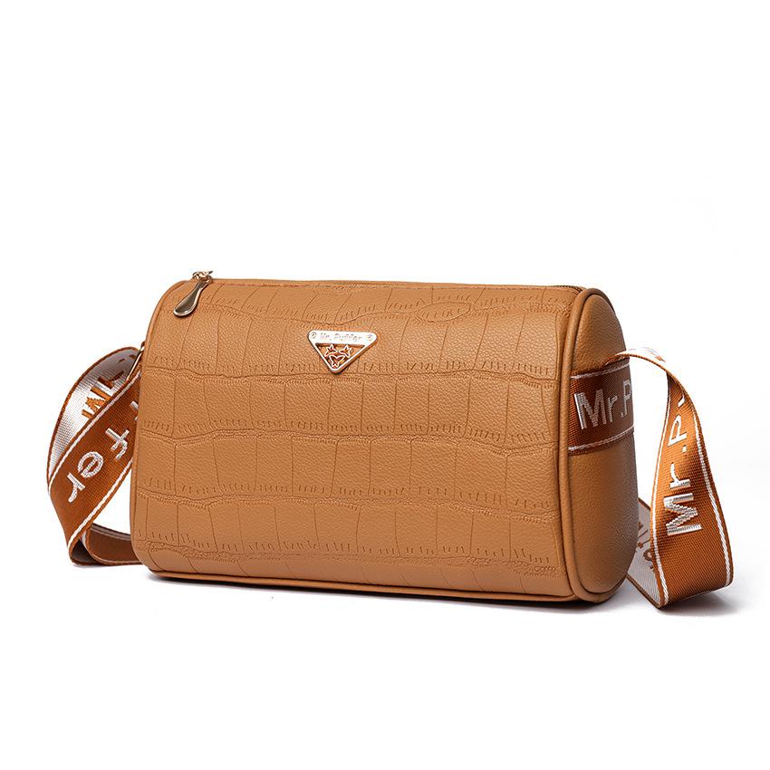 

Сумка осень женская 2025 сумка большой емкости простая и усовершенствованная сумка подмышкой темперамент универсальная женская свадебная сумка хаки