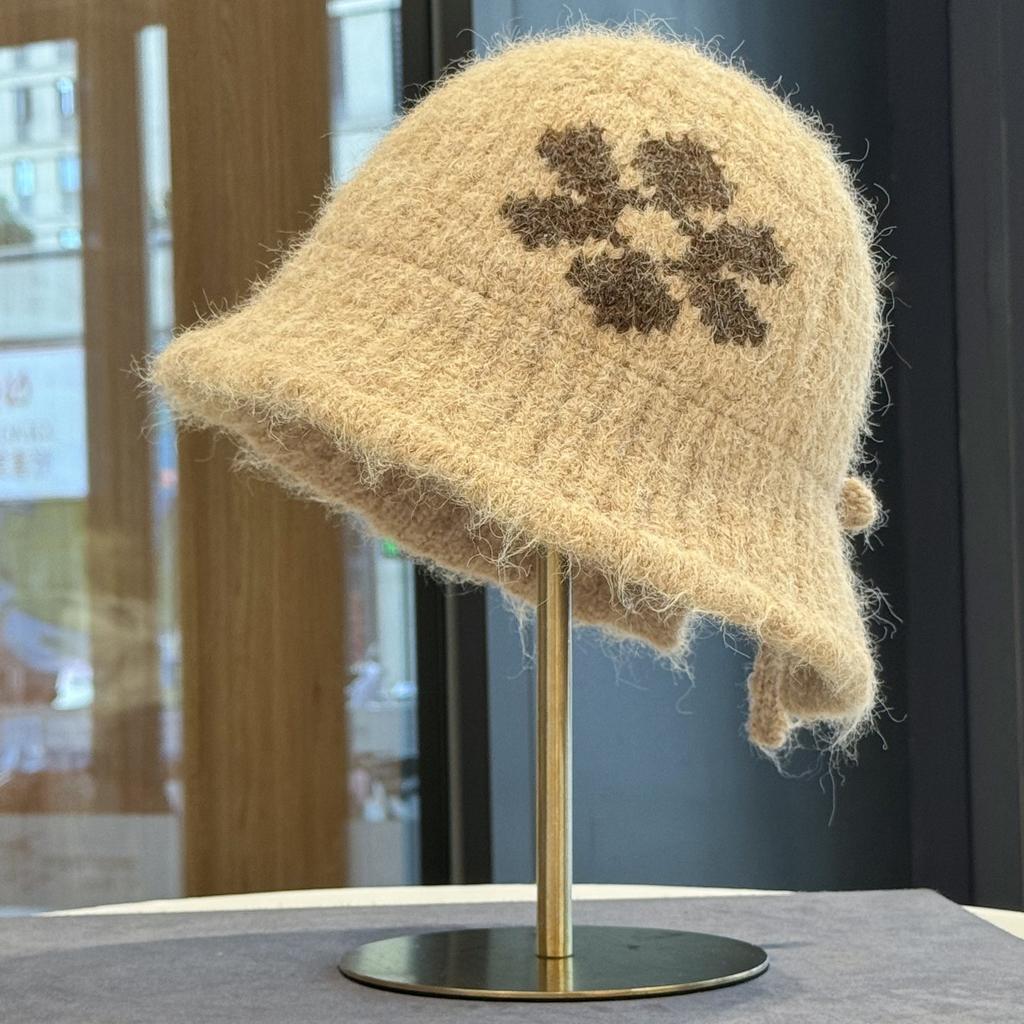 Autumn new hat women's flower knitted hat versatile face small wool hat literary retro bucket hat