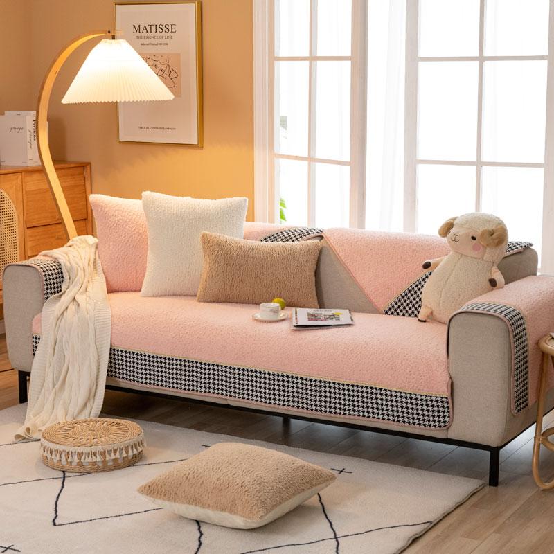 Современный клетчатый плюшевый чехол для дивана — фото 3