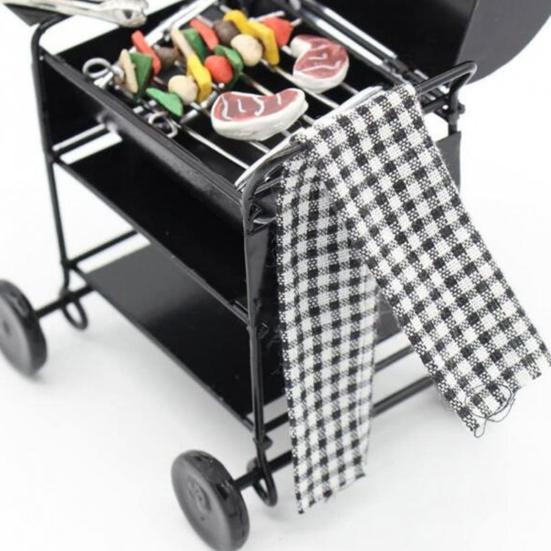 1 Set Doll House Accessories Kitchen BBQ Stuff Model Meat Skewers Steak Oil Bottle Smooth Surface Anti-crack Good Detail Photo Prop Dollhouse