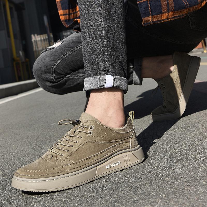 Fashion Men Handmade Oxford Shoes Loose and Comfortable Casual Shoes Versatile Mens Leather Shoes Classic Man Soft Sole Outdoor Sneakers