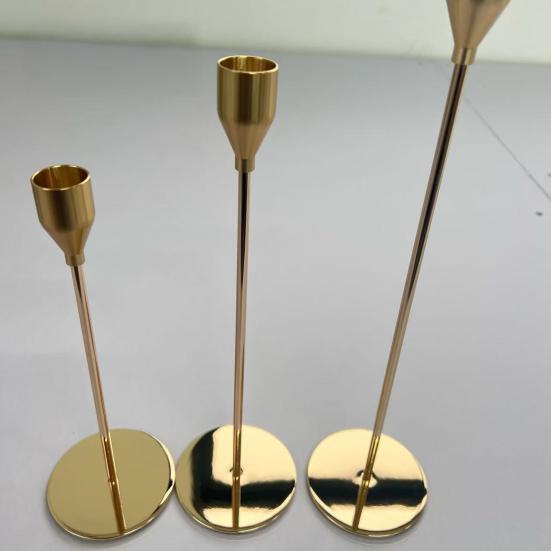 3/6Pcs/Set Vintage Tall Metal Candlestick Pillar Taper Candle Holder Home Living Room Christmas Wedding Party Candle Stand Dining Table Centerpiece