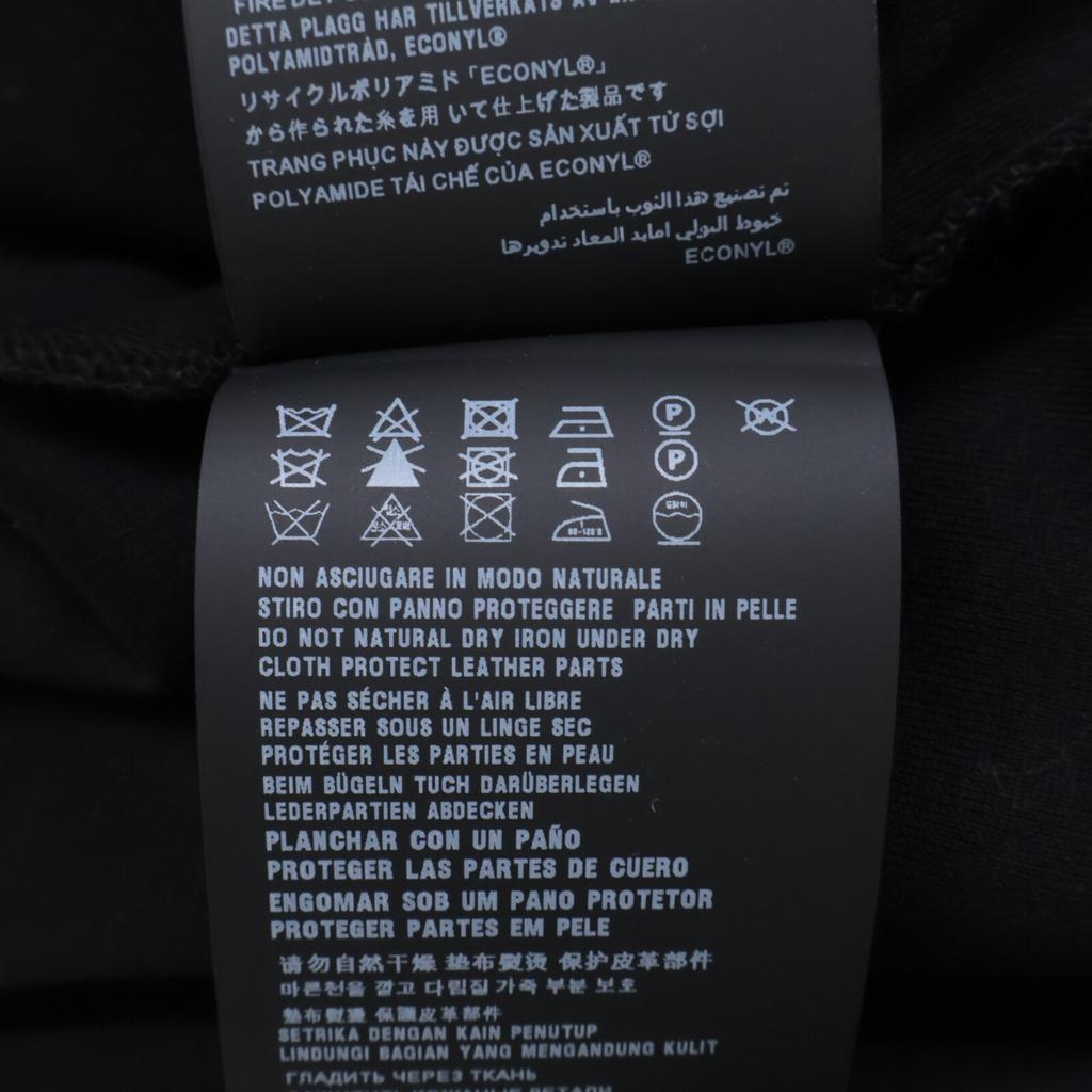 PRADA [Excellent Condition/Domestically Manufactured/Made in 2011] UJL35B Re-Nylon Triangle Logo Plate Panel Sweatshirt tops S blackUsed