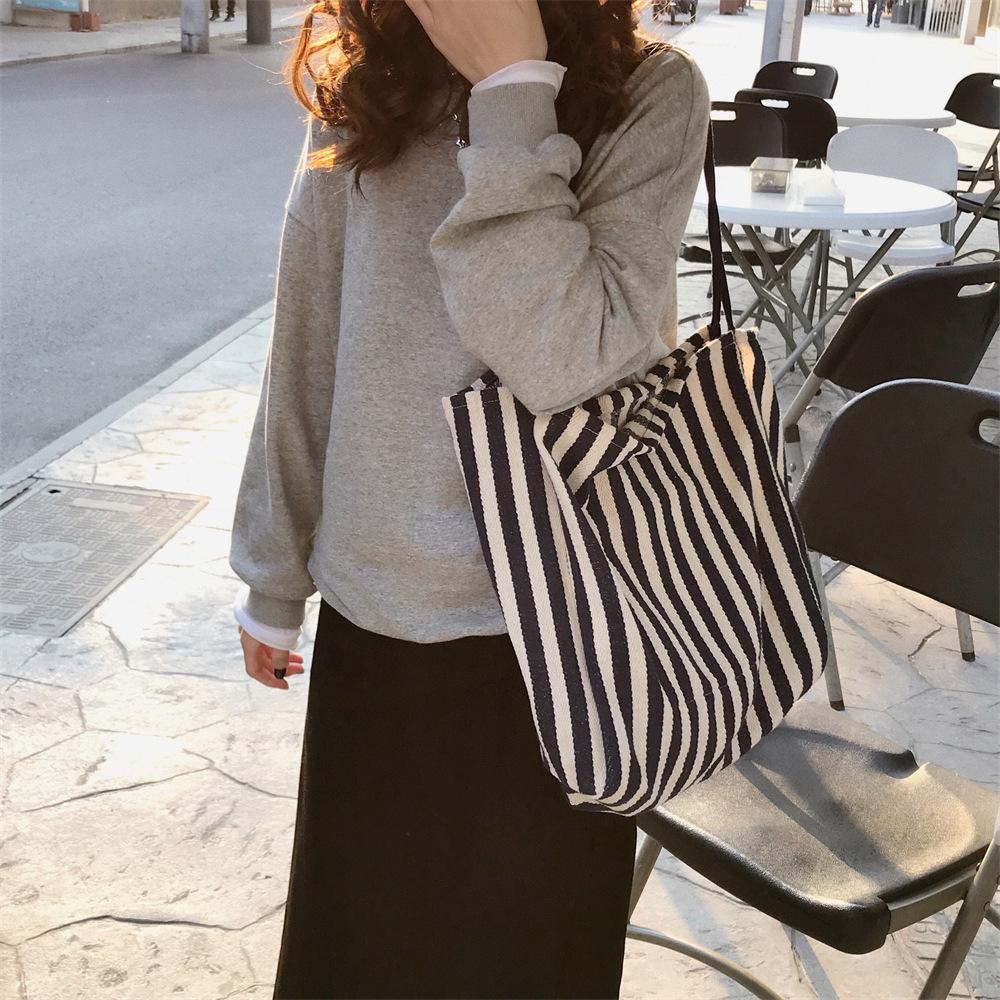 Retro pruhovaná plátěná taška přes rameno v korejském stylu - Velká kapacita, elegantní a trendy