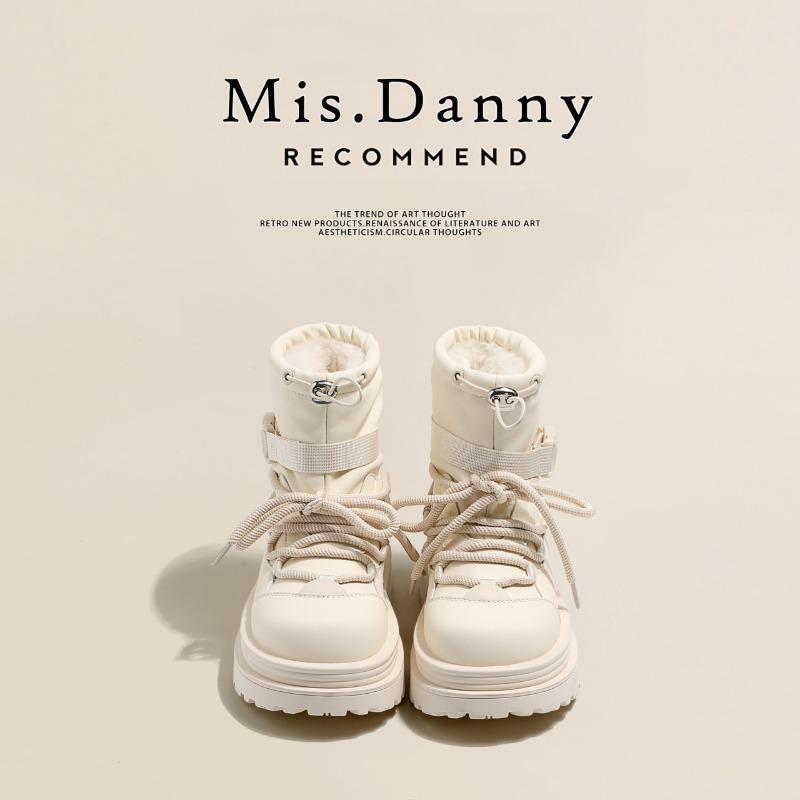 Thick-soled Snow Boots Women's New Winter Velvet Thickened Large Cotton Shoes Waterproof and Non-slip Martin Short Boots
