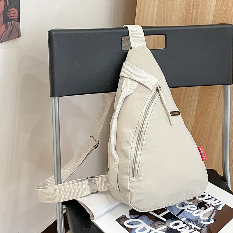 

Casual Versatile Breast Bag Men s and Women s Mobile Phone Crossbody Bag Stylish and Simple Commuter Riding Bag Lightweight Sports Wind Small Backpack