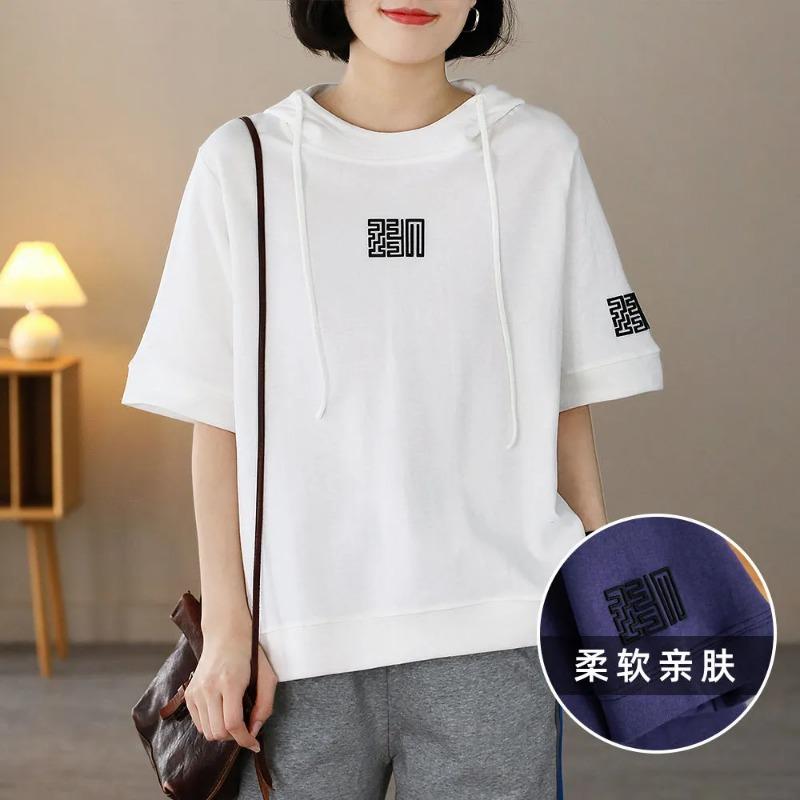 

Женская короткая толстовка с капюшоном и геометрическим принтом, белая M белый