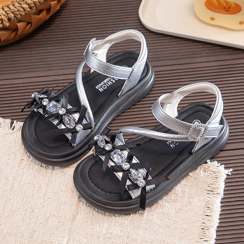 2026 Summer Soft Sole Sandals for Girls: Fashionable & Stylish Beach Shoes for Kids & Toddlers 26 серебряный