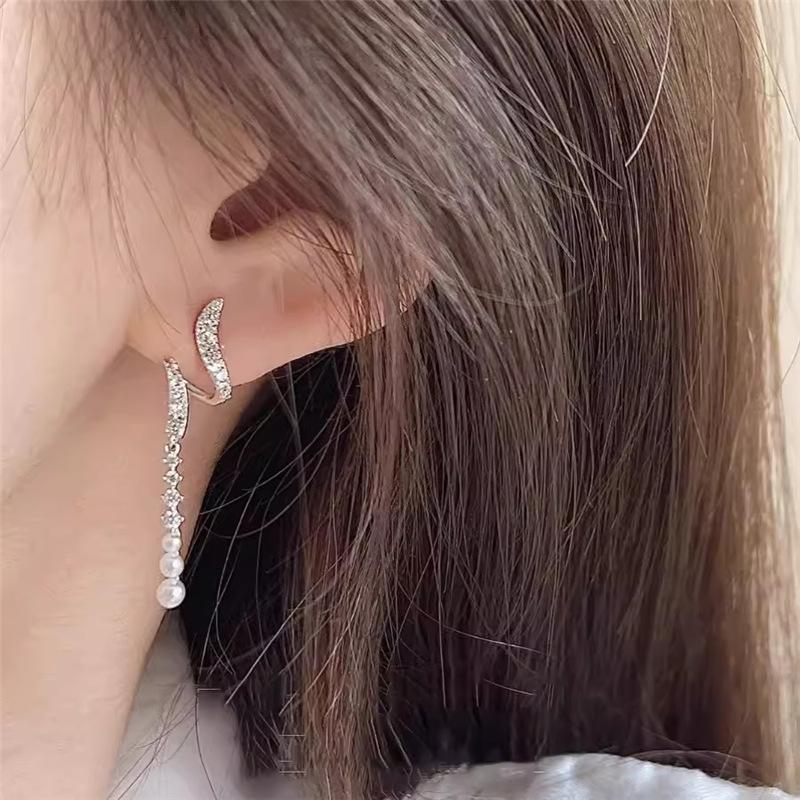 Elegant Long Stud Earring Female Unique Spiral Super Flash Jewelry Simple Fashion Pearl Tassel Earrings
