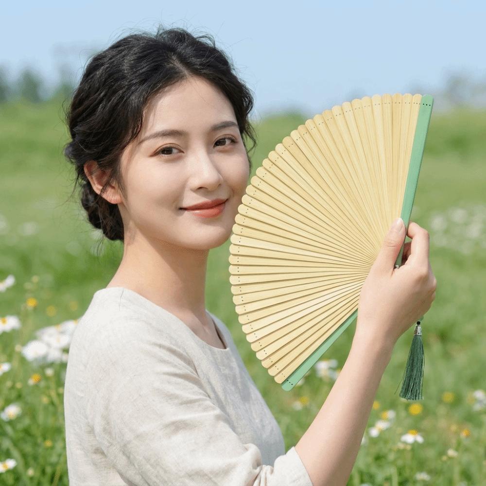 Fashion Ancient Style Bamboo Folding Fan Portable with Tassel Chinese Fan Classical Exquisite Hand Cranked Fan Cheongsam Show