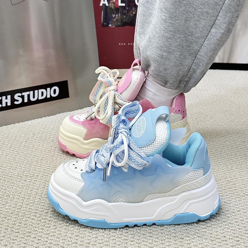 Męskie Sneakersy z Kaczuszkami na Lato 2025: Codzienne buty sportowe inspirowane celebrytami, na grubej podeszwie, dodające wzrostu.