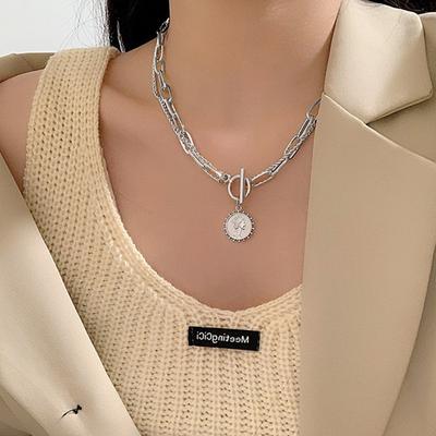 Retro Gentle Punk Style Geometric Avatar Chain Pendant Coin Necklace Female Punk Necklace Clavicle Chain Jewelry