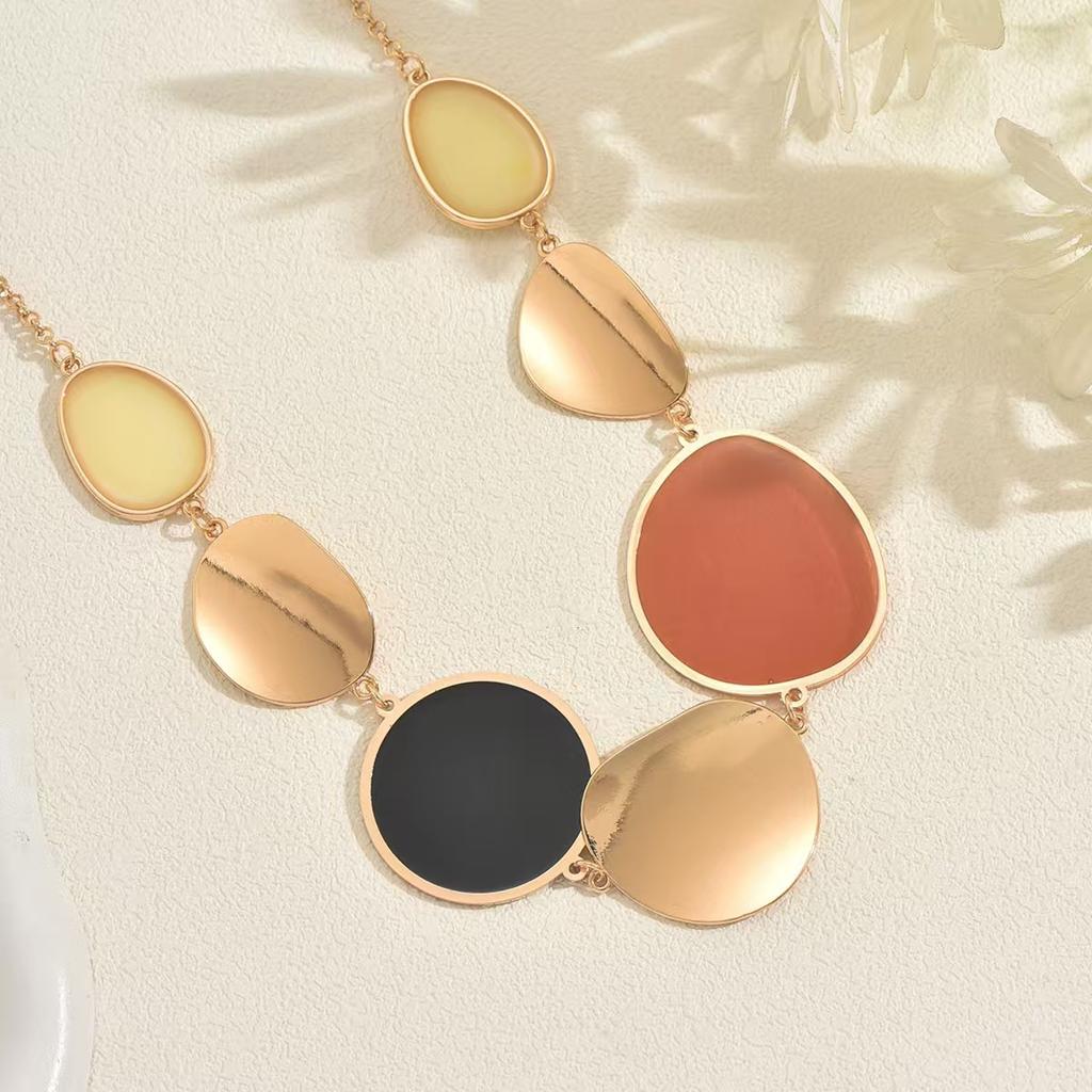 European American Fashion Irregular Geometric Link Necklace Niche Design Christmas Gift Clothing Accessories For Women