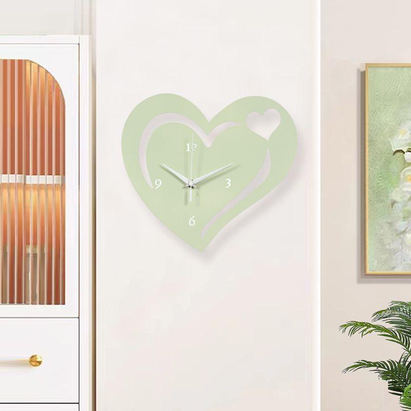 New Modern Heart-shaped Digital Wall Clock, Silent Acrylic Clock, Creative Clock, Living Room and Dining Room Wall Clock