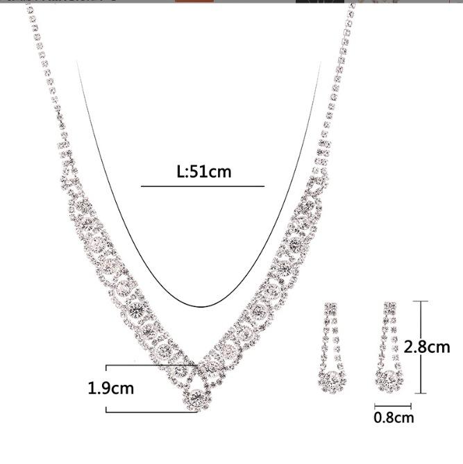 Delicate Necklace Earrings Set Bracelet Three-Piece Set Rhinestone Clavicle Chain Dinner Dress Accessories Women