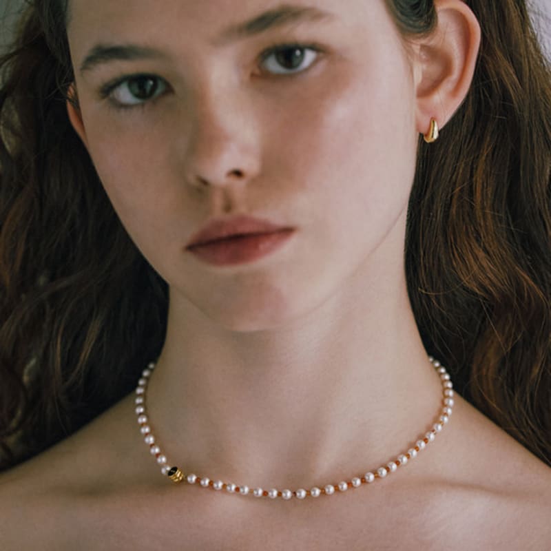 by hyeres Macaroon Carnelian mix pearl necklace 4mm (Gold) BH7N4A726YB400