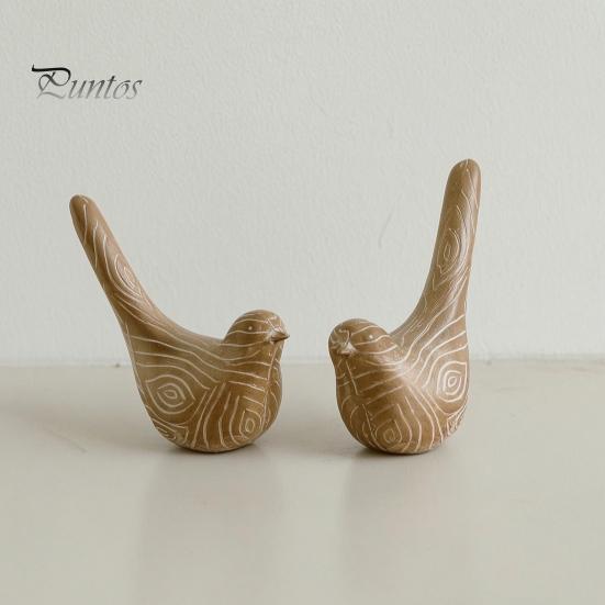 Resin Bird Ornaments Ornaments, Retro Wood Color Figurine, Handmade Carved Unique Home Accessories Decorative Statue for Country Farmhouse Tabletop