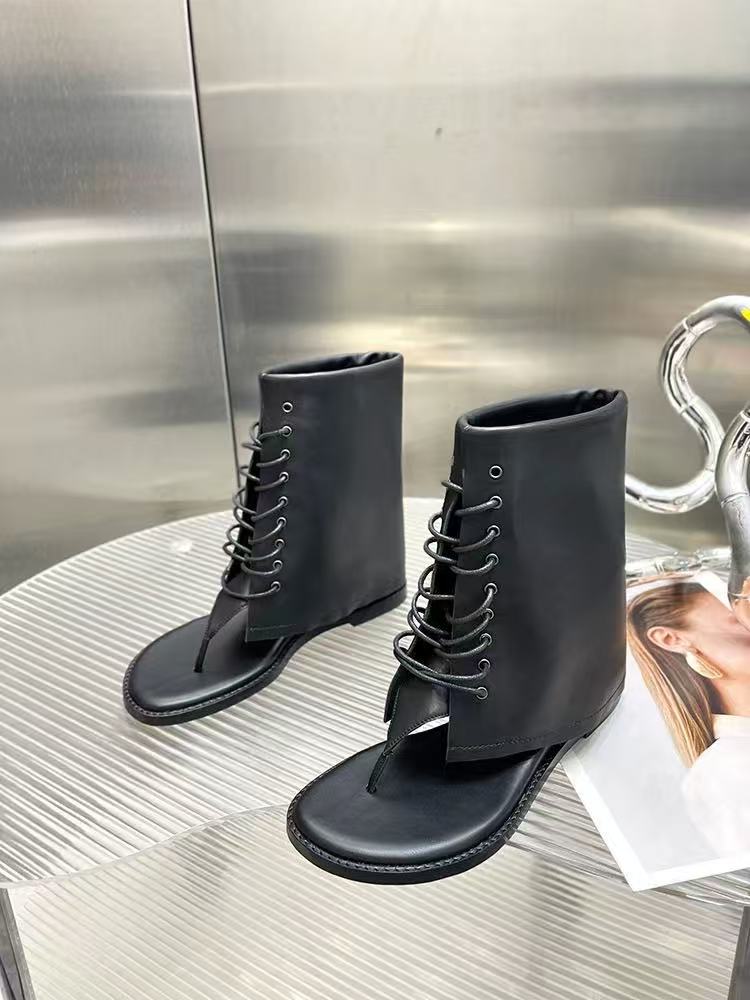 

Spot model~ toe cool boots women s 2025 summer new leather flat bottom fashion sleeve cool boots personalized toe 40