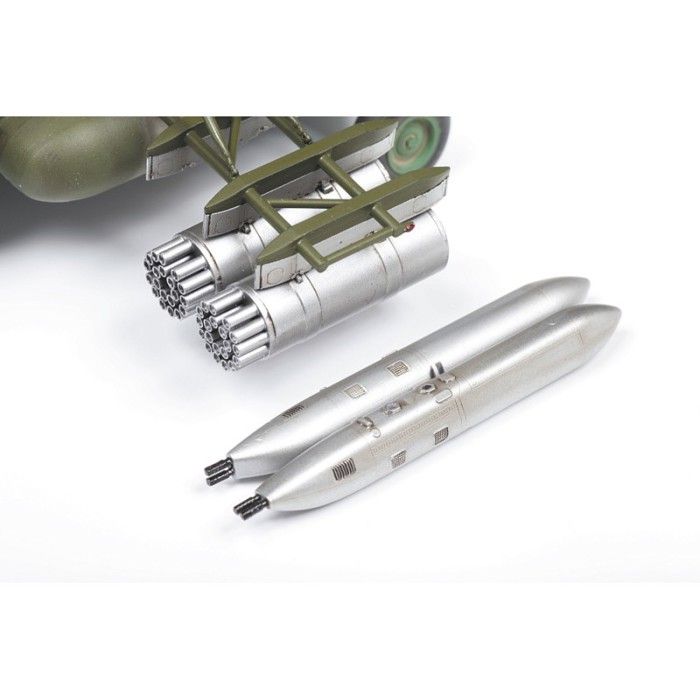 ZVEZDA - Maquette Hélicoptère Soviet Multipurpose Helicopter Mil Mi-8mt Hip-h|zvezda|4828|1:48 Maquette Char Promo - Ref : 13487