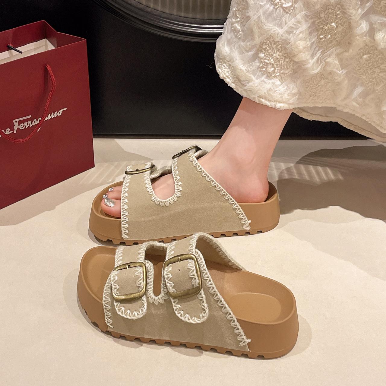 

2025 лето новая пряжка ремня круглая голова с открытым носком повседневные крутые шлепанцы женские корейская версия на толстой подошве маленькие ароматные пляжные сандалии 40 абрикосовый