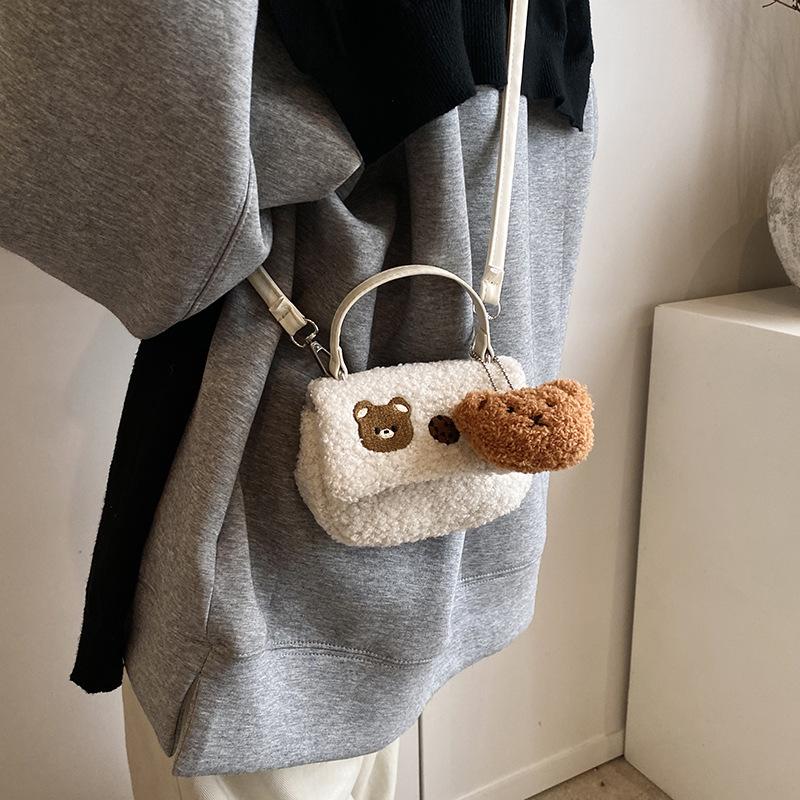 Bolsa Super Fire de Pele de Cordeiro Peluda Bolsa Transversal com Corrente Feminina Mini Bolsa Peluda