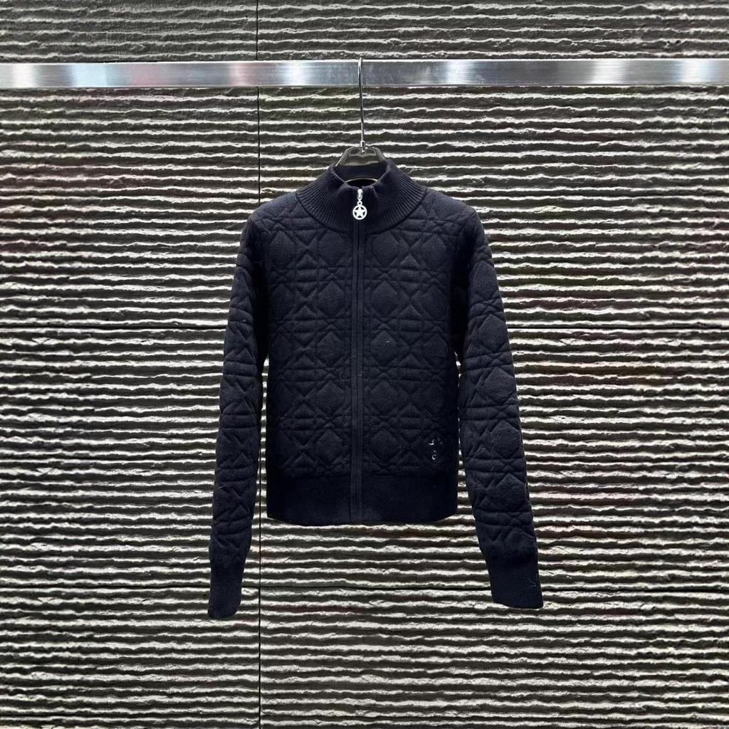 D Family 2025 A/W Diamond Embroidery Zipper Knit Cardigan - Age-Reducing Casual Outerwear