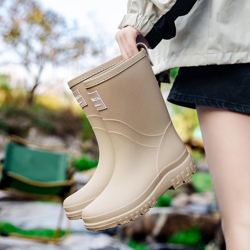 Stylish And Trendy Rain Boots For Summer: Medium-cylinder Waterproof And Wear-resistant Water Shoes For Adult Women