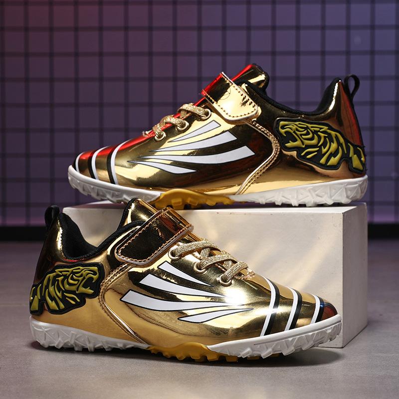 2025 new Velcro football shoes boys teenagers students broken nails lawn training ground sports shoes