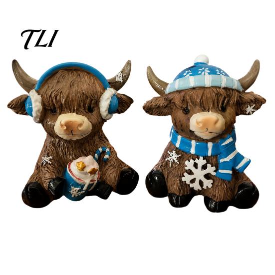 Resin Highland Cow Statue Winter Figurine, Cattle for Holiday Figurine Desk Decor, Animal Shape Ornament Home Office