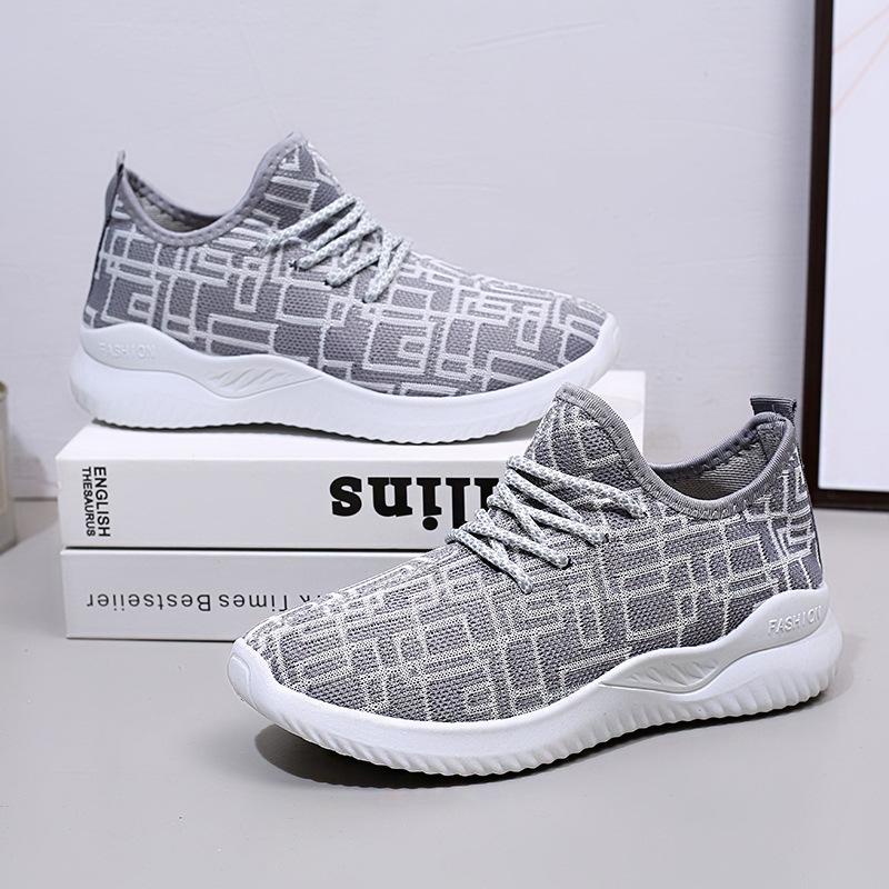 Summer Breathable Coconut Shoes New Couple Soft Sole Light Casual Sports Shoes