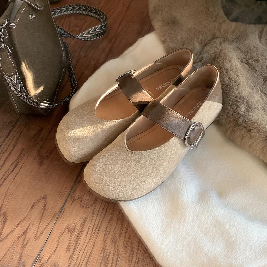 Retro velvet~ leather flat-bottomed Mary Jane shoes for women's 2025 autumn new fashionable round head belt buckle light mouth single shoes