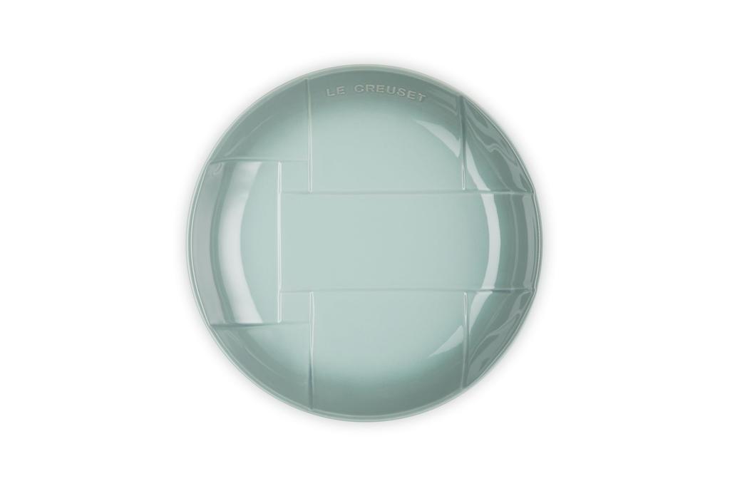 Le Creuset Deep Mesh Round Dish, 25cm, Sea Salt, Heat and Cold Resistant, Microwave and Oven Safe [Official Japanese Product]