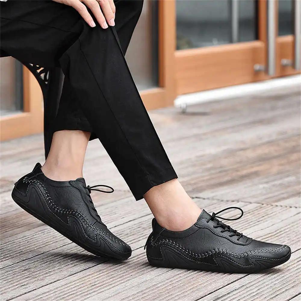 Anti-slip Small Size New Arrival Flats Luxury Men's Moccasin Shoes Men Running Sneakers Sports Celebrity Flatas