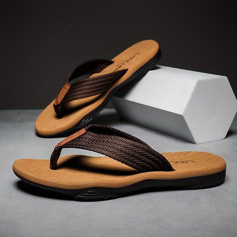 Mens And Casual Trendy Rubber Thick Soled Flip Flops With Herringbone Beach Design