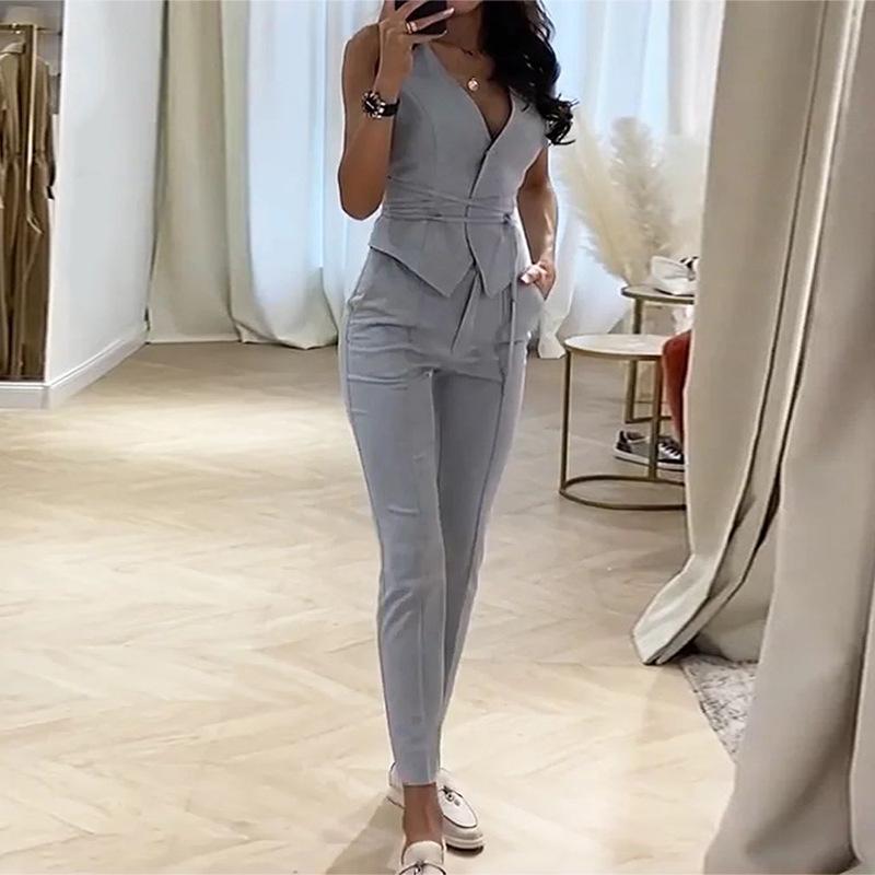 2026 Kadın Yazlık Moda Takım: Bel Sıkılaştıran Yelek ve Dar Pantolon İki Parçalı Set