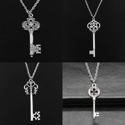 Key Necklace Vintage Gothic Skeleton Key Pendant Ornate Victorian Jewelry for Women Daily & Casual Wear