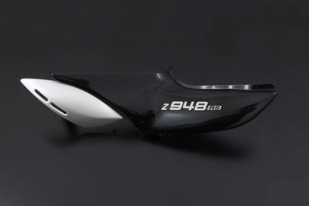 PMC Seitendeckel-Emblem Z900RS Buchstaben Gemeinsam für links und rechts 1 Stück "Z948RS" 189-1031