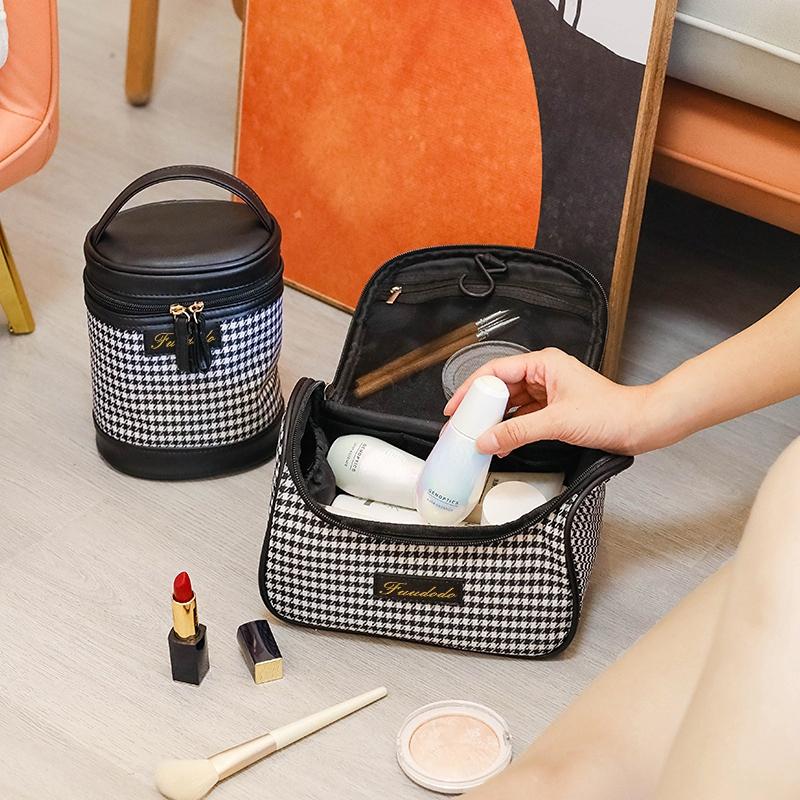 Travel Waterproof Women Makeup Outing Handbag Retro Fashion Cosmetic Storage Bag Simple Zipper Beauty Pouch Accessories