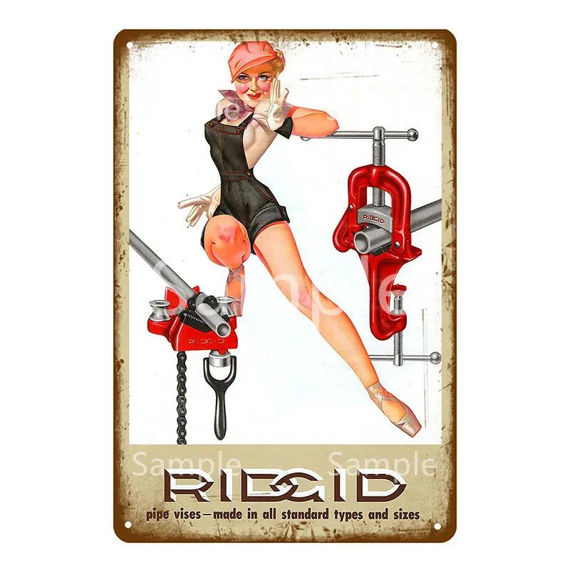 Plakat na ścianę garażu Samochód Pin Up Girl Retro Vintage Dekoracja Metalowy Blaszany Znak Do Jaskini Mężczyzny Sklepu Klubu Baru Dekoracja Ścienna YL078