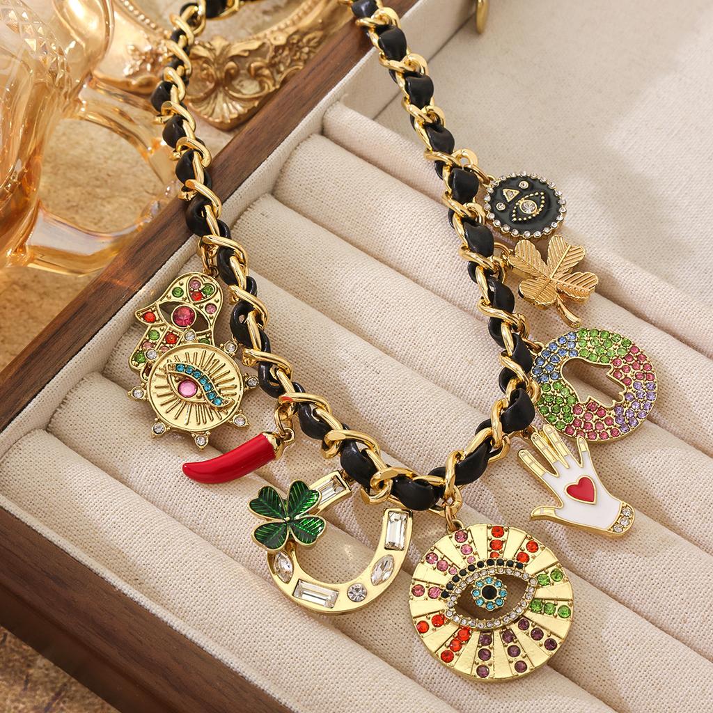 Qingdao Medeltida Djävulens Öga Retro Lyckoamulett Flera Hängen Nyckelbenskedja Vintage Bohemisk Stil